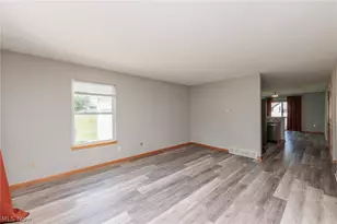 711 Bisson Ave, Akron, OH 44307 - Photo 5