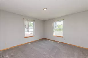 711 Bisson Ave, Akron, OH 44307 - Photo 17