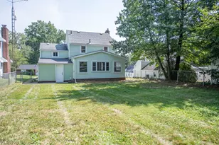 2415 Snyder Ave NE, Canton, OH 44714 - Photo 5