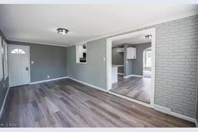 2415 Snyder Avenue NE, Canton, OH 44714 - Photo 21