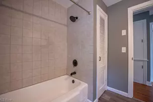 2415 Snyder Ave NE, Canton, OH 44714 - Photo 27