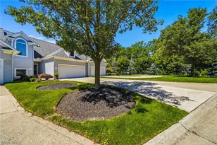 11292 Glen Eagles Dr, Concord Twp, OH 44077 - Photo 3