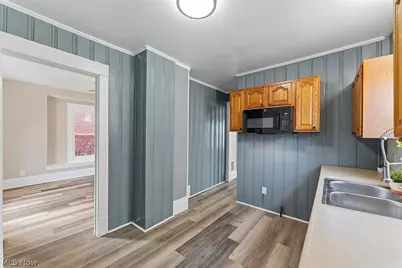 2217 Broadway, Lorain, OH 44052 - Photo 13
