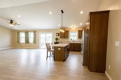 10916 Madlyn Street NE, Bolivar, OH 44612 - Photo 11
