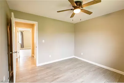10916 Madlyn Street NE, Bolivar, OH 44612 - Photo 25