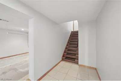 5818 Iva Drive, Akron, OH 44319 - Photo 37