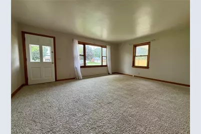 9934 Georgetown Street, Louisville, OH 44641 - Photo 5