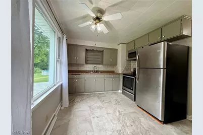 9934 Georgetown Street, Louisville, OH 44641 - Photo 7