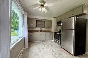 9934 Georgetown St, Louisville, OH 44641 - Photo 7