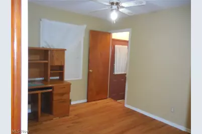 1554 Empire Road, Wickliffe, OH 44092 - Photo 5