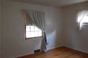 1554 Empire Rd, Wickliffe, OH 44092 - Photo 9