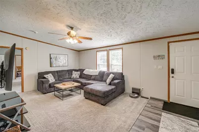5249 New London Road, Geneva, OH 44041 - Photo 15