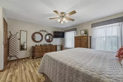 1146 Brushmore Avenue NW, North Canton, OH 44720 - Photo 27