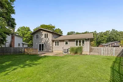 7879 Cresthill Drive, Green Hills, OH 44131 - Photo 33
