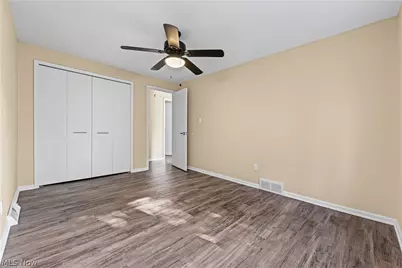 7879 Cresthill Drive, Green Hills, OH 44131 - Photo 25