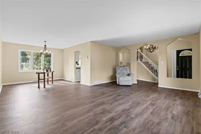 7879 Cresthill Drive, Green Hills, OH 44131 - Photo 3