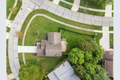 7879 Cresthill Drive, Green Hills, OH 44131 - Photo 41