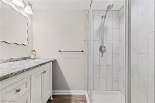 7879 Cresthill Dr, Green Hills, OH 44131 - Photo 19
