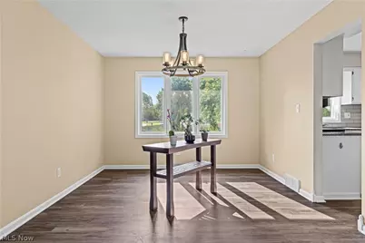 7879 Cresthill Drive, Green Hills, OH 44131 - Photo 5