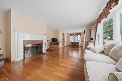 41 8th Street, Barberton, OH 44203 - Photo 3