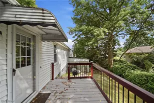41 8th St, Barberton, OH 44203 - Photo 25