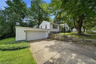 41 8th St, Barberton, OH 44203 - Photo 29