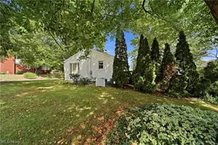 41 8th St, Barberton, OH 44203 - Photo 27