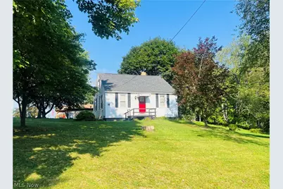 4695 Grapeland Avenue, Louisville, OH 44641 - Photo 1