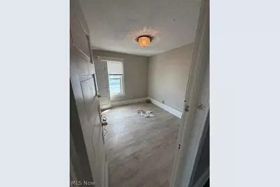 10524 Helena Avenue, Loveland, OH 44108 - Photo 7