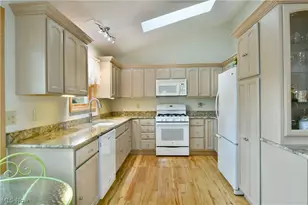 1835 Morning Star Dr, Roaming Shores, OH 44084 - Photo 25