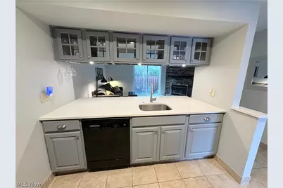 1885 Ridge Meadow Court, Twinsburg, OH 44087 - Photo 5