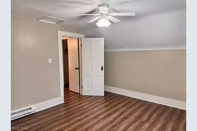301 Bell Street, Barberton, OH 44203 - Photo 13
