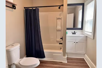 301 Bell Street, Barberton, OH 44203 - Photo 9