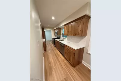 475 Meadowlane Road, Green Hills, OH 44131 - Photo 7