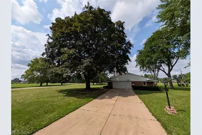707 Markley Street NE, Canton, OH 44721 - Photo 35