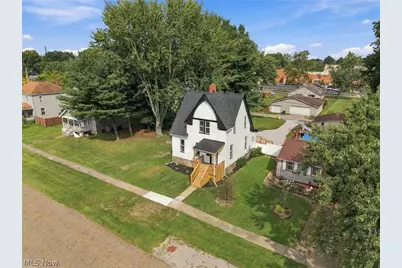 245 E Maryland Avenue, Sebring, OH 44672 - Photo 5