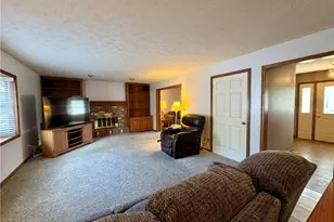 6385 Harbor Dr NW, Canton, OH 44718 - Photo 15
