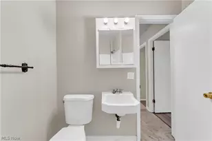 1415 Wyandotte Ave, Oakwood, OH 44107 - Photo 17