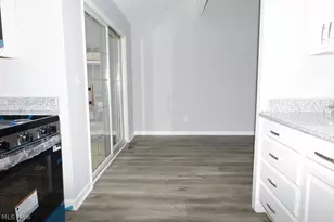 911 West Dr, Sheffield Lake, OH 44054 - Photo 3