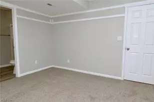 911 West Dr, Sheffield Lake, OH 44054 - Photo 33
