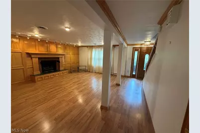 48769 Lakeview Circle, East Liverpool, OH 43920 - Photo 9