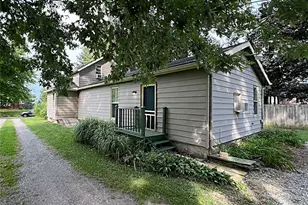 224 6th St, Elyria, OH 44035 - Photo 17