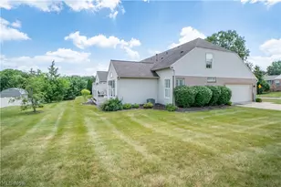 1643 Southpointe Cir NE, Canton, OH 44714 - Photo 41