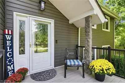11089 Carriage Hill Drive, Chagrin Falls, OH 44023 - Photo 3