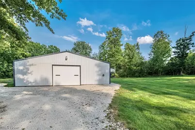 1700 Kenyon Avenue SW, Massillon, OH 44647 - Photo 5