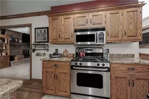 1700 Kenyon Ave SW, Massillon, OH 44647 - Photo 15