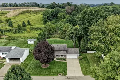 890 Geneva Street SW, Sugarcreek, OH 44681 - Photo 3