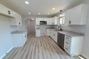 11349 East Ave NE, Sandyville, OH 44671 - Photo 9