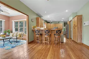 2101 Pearce Cir, Salem, OH 44460 - Photo 9