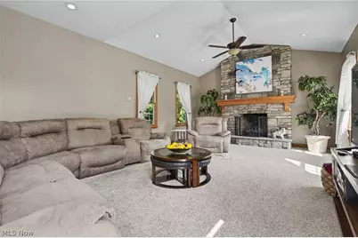 2101 Pearce Circle, Salem, OH 44460 - Photo 13